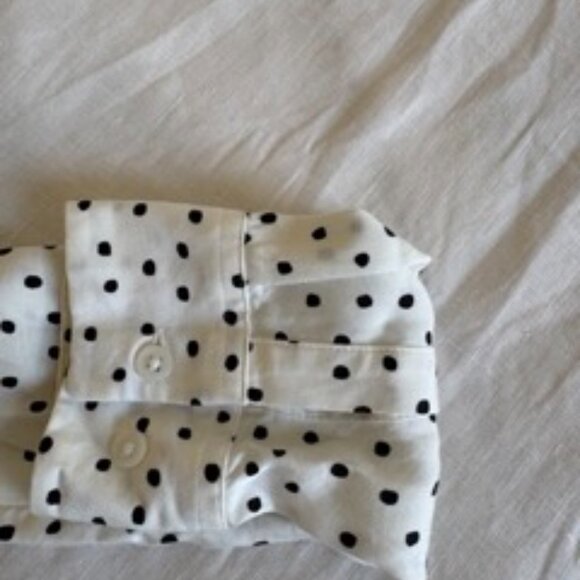 Uniqlo Women's Button-Up Shirt - Picture 5 of 5